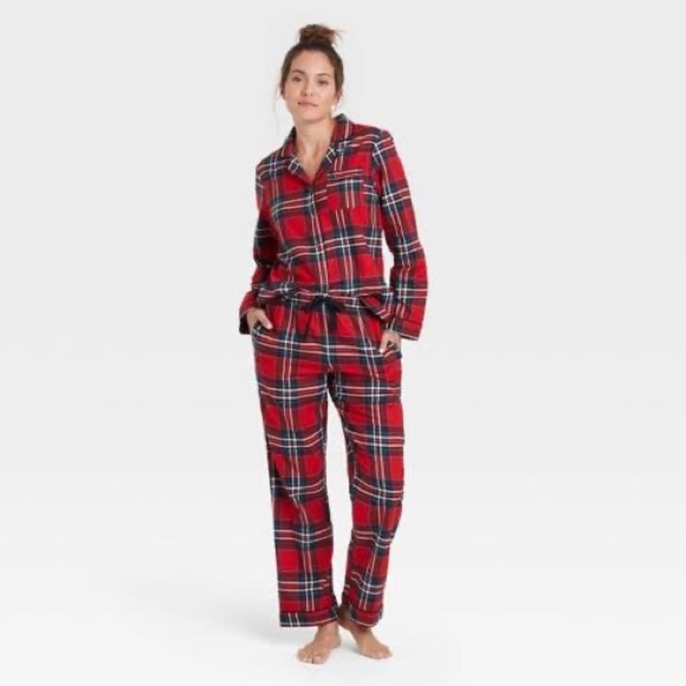 Lands End Flannel Pajama Set.Size - L - Picture 15 of 17